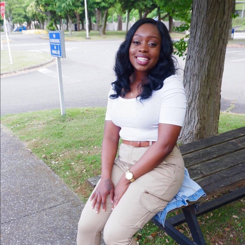 Meet your Posher, Sanobia
